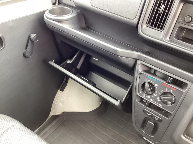 ハイゼットカーゴ スペシャル　ＡＴ　両側スライドドア　アイドリングストップ　ＡＢＳ　マニュアルエアコン　パワーステアリング　運転席エアバッグ　助手席エアバッグ（12枚目）