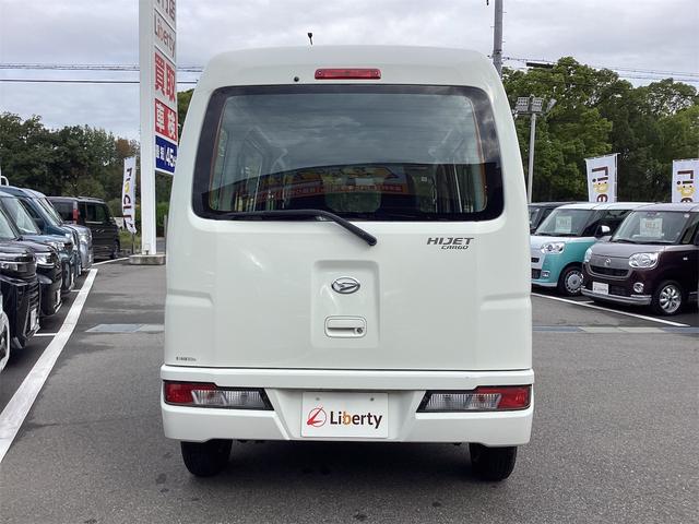 ハイゼットカーゴ スペシャル　ＡＴ　両側スライドドア　アイドリングストップ　ＡＢＳ　マニュアルエアコン　パワーステアリング　運転席エアバッグ　助手席エアバッグ（18枚目）