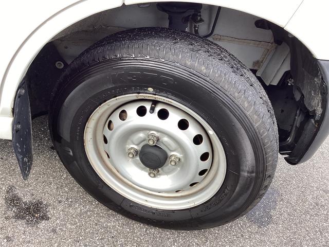 ハイゼットカーゴ スペシャル　ＡＴ　両側スライドドア　アイドリングストップ　ＡＢＳ　マニュアルエアコン　パワーステアリング　運転席エアバッグ　助手席エアバッグ（23枚目）