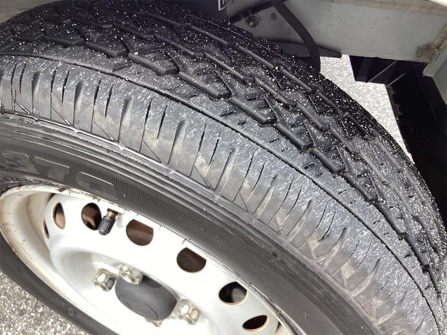 ハイゼットカーゴ スペシャル　ＡＴ　両側スライドドア　アイドリングストップ　ＡＢＳ　マニュアルエアコン　パワーステアリング　運転席エアバッグ　助手席エアバッグ（27枚目）