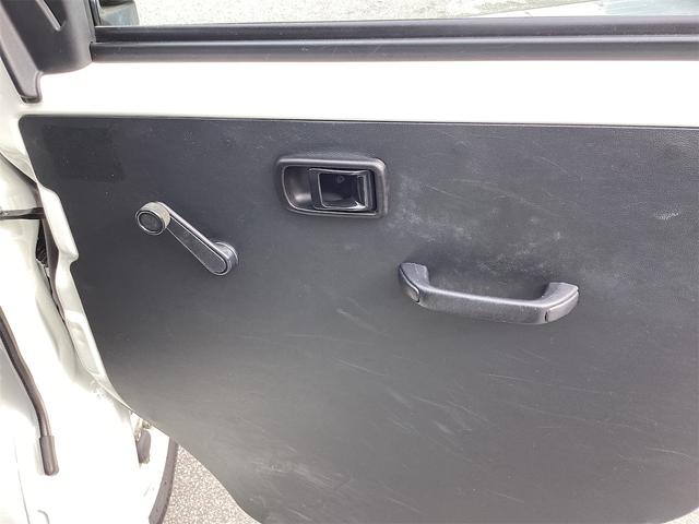 ハイゼットカーゴ スペシャル　ＡＴ　両側スライドドア　アイドリングストップ　ＡＢＳ　マニュアルエアコン　パワーステアリング　運転席エアバッグ　助手席エアバッグ（32枚目）