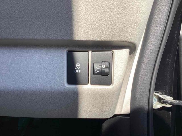 Ｎ－ＢＯＸ ベースグレード　バックカメラ　両側スライド・片側電動　クリアランスソナー　レーンアシスト　オートライト　スマートキー　電動格納ミラー　シートヒーター　ＣＶＴ　ＥＳＣ　ＵＳＢ　Ｂｌｕｅｔｏｏｔｈ　エアコン（12枚目）