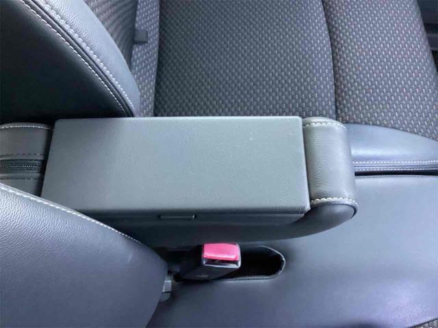 ハスラー ＪスタイルＩＩＩ　ＨＩＤヘッドライト　ＥＴＣ　バックカメラ　ナビ　ＴＶ　レーンアシスト　衝突被害軽減システム　スマートキー　アイドリングストップ　電動格納ミラー　シートヒーター　ベンチシート　ＣＶＴ　ＥＳＣ　ＣＤ（33枚目）