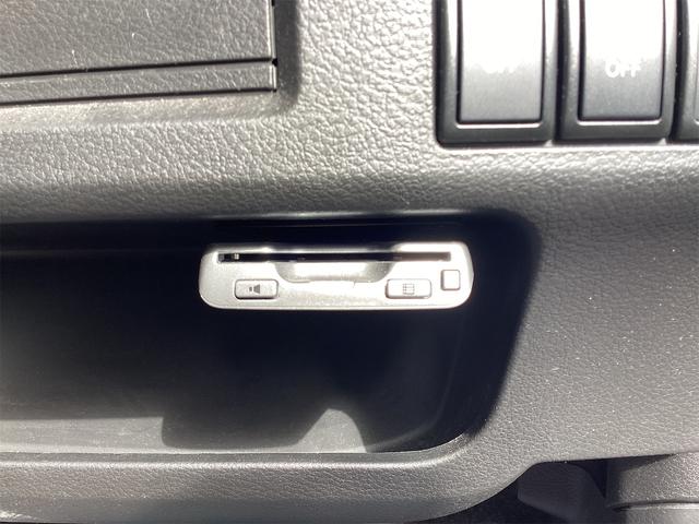 スペーシアカスタムＺ ターボ　ＥＴＣ　全周囲カメラ　両側電動スライドドア　ナビ　ＴＶ　オートクルーズコントロール　レーンアシスト　衝突被害軽減システム　オートライト　スマートキー　アイドリングストップ（12枚目）