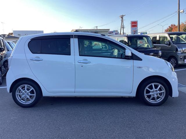 ダイハツ ミライース 9枚目