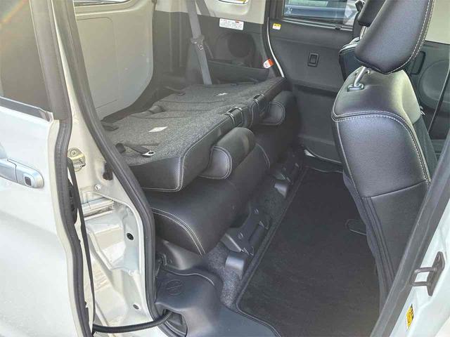 タント カスタムＸ　トップエディションＶＳ　ＳＡＩＩＩ　ナビ　ＴＶ　ＥＴＣ　全周囲カメラ　両側電動スライドドア　純正アルミホイール　衝突被害軽減システム　オートマチックハイビーム　オートライト　ＬＥＤヘッドランプ　スマートキー（34枚目）