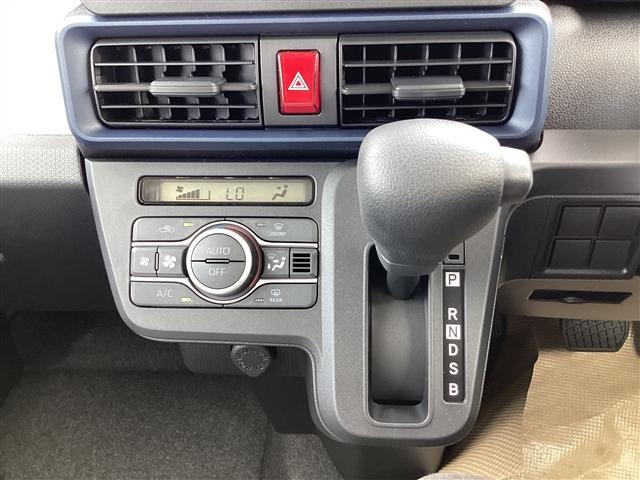 タント Ｌ　届出済未使用車　バックカメラ　両側スライドドア　クリアランスソナー　衝突被害軽減システム　オートライト　ＬＥＤヘッドランプ　スマートキー　アイドリングストップ　電動格納ミラー　ＣＶＴ　盗難防止システム（11枚目）