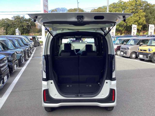 Ｎ－ＢＯＸカスタム ベースグレード　バックカメラ　両側スライド・片側電動　クリアランスソナー　オートライト　スマートキー　アイドリングストップ　電動格納ミラー　シートヒーター　ＣＶＴ　ＥＳＣ　チップアップシート　アルミホイール　エアコン（10枚目）