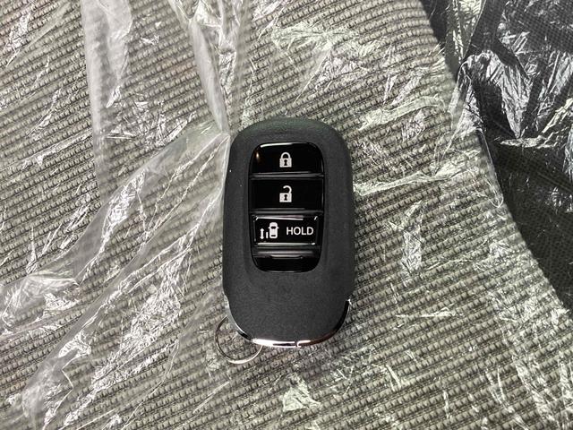 Ｎ－ＢＯＸ ベースグレード　バックカメラ　両側スライド・片側電動　クリアランスソナー　オートクルーズコントロール　レーンアシスト　オートライト　スマートキー　アイドリングストップ　電動格納ミラー　シートヒーター　ベンチシート（35枚目）