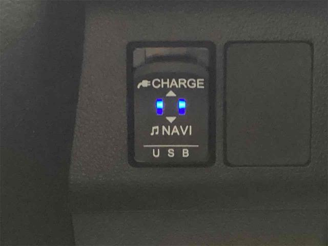タント カスタムＸ　トップエディションＶＳ　ＳＡＩＩＩ　全周囲カメラ　両側電動スライドドア　ナビ　ＴＶ　衝突被害軽減システム　オートマチックハイビーム　オートライト　スマートキー　アイドリングストップ　電動格納ミラー　シートヒーター（42枚目）