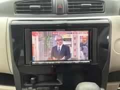 ＴＶ付きの車となっております。ドライブの合間の休憩中に気になる番組を見ることができます。 4