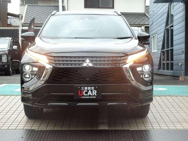 エクリプスクロスＰＨＥＶ Ｐ　パノラマサンルーフ　本革シート　ＭＩ－ＰＩＬＯＴ　スマホ連携ナビ　ＥＴＣ　運転席助手席・後席シートヒーター　マルチアラウンドモニター　純正アルミホイール　ＡＣ１５００Ｗ　後側方車両検知システム（6枚目）