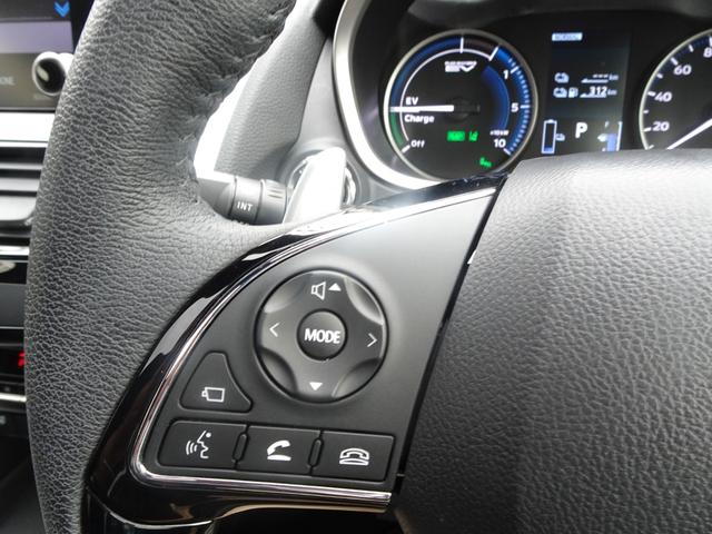 エクリプスクロスＰＨＥＶ Ｐ　パノラマサンルーフ　本革シート　ＭＩ－ＰＩＬＯＴ　スマホ連携ナビ　ＥＴＣ　運転席助手席・後席シートヒーター　マルチアラウンドモニター　純正アルミホイール　ＡＣ１５００Ｗ　後側方車両検知システム（24枚目）