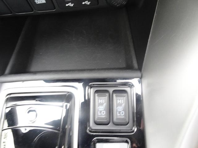 エクリプスクロスＰＨＥＶ Ｐ　パノラマサンルーフ　本革シート　ＭＩ－ＰＩＬＯＴ　スマホ連携ナビ　ＥＴＣ　運転席助手席・後席シートヒーター　マルチアラウンドモニター　純正アルミホイール　ＡＣ１５００Ｗ　後側方車両検知システム（34枚目）