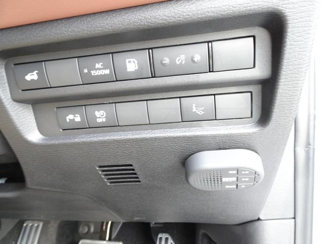 アウトランダーＰＨＥＶ Ｐエグゼクティブパッケージ　電動パノラマサンルーフ　前後ドラレコ　ＥＴＣ　１２．３インチナビディスプレイ　マルチアラウンドモニター　ＹＡＭＡＨＡサウンドシステム　セミアニリンレザーシート　ＡＣ１５００Ｗ　電動テールゲート（34枚目）