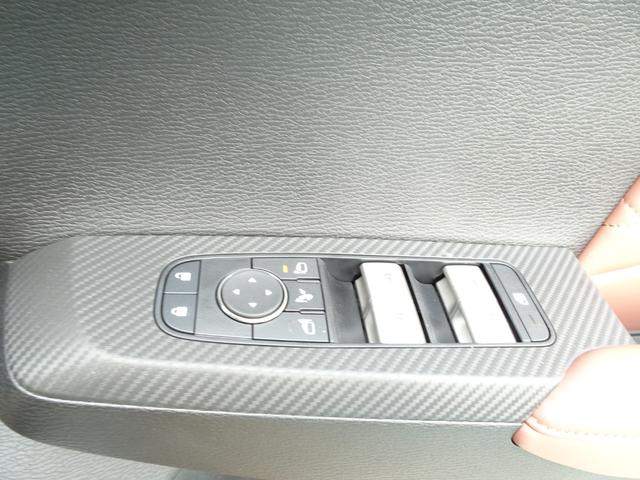アウトランダーＰＨＥＶ Ｐエグゼクティブパッケージ　電動パノラマサンルーフ　前後ドラレコ　ＥＴＣ　１２．３インチナビディスプレイ　マルチアラウンドモニター　ＹＡＭＡＨＡサウンドシステム　セミアニリンレザーシート　ＡＣ１５００Ｗ　電動テールゲート（44枚目）