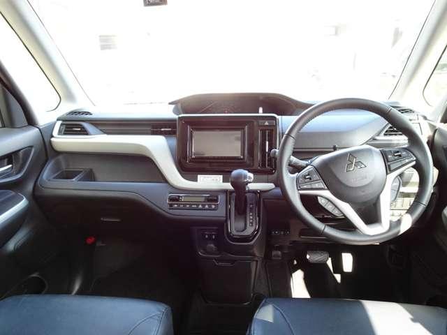 デリカD:2 ハイブリッドMZ 全方位カメラパッケージ ケンウッド製メモリーナビ ETC  ドラレコ 運転席助手席シートヒーター 両側電動スライドドア リヤサーキュレーター ヘッドアップディスプレイ レンタカーアップ(10枚目)