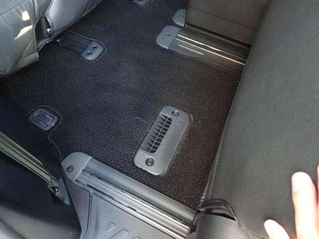 デリカD:5 P クラリオン製10.1型ナビ 全方位カメラ ETC ドライブレコーダー 電動サイドステップレス 運転席助手席シートヒーター 電動テールゲート 両側電動スライドドア レンタカーアップ(24枚目)