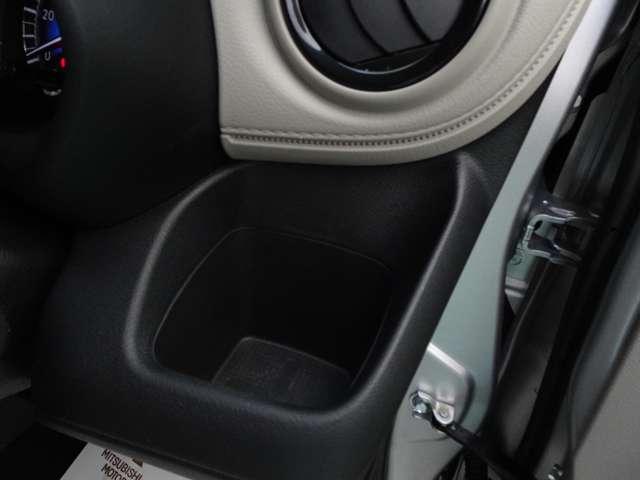 eKワゴン M CD AM/FM ETC 運転席助手席シートヒーター リモコンキー ワンオーナー(17枚目)