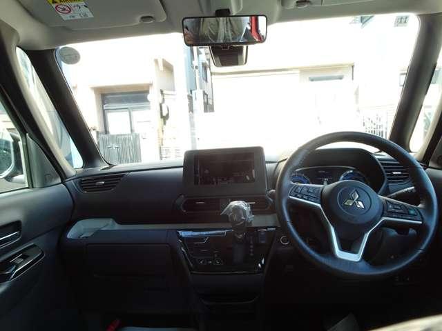 デリカミニ Ｔ　プレミアム　両側電動スライドドア　デジタルルームミラー　マルチアラウンドモニター　パドルシフト　マイパイロット　運転席助手席シートヒーター　ステリングヒーター　ルーフレール　スマートキー（11枚目）