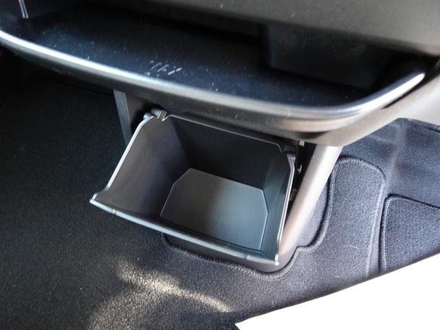 デリカミニ Ｔ　プレミアム　両側電動スライドドア　デジタルルームミラー　マルチアラウンドモニター　パドルシフト　マイパイロット　運転席助手席シートヒーター　ステリングヒーター　ルーフレール　スマートキー（47枚目）