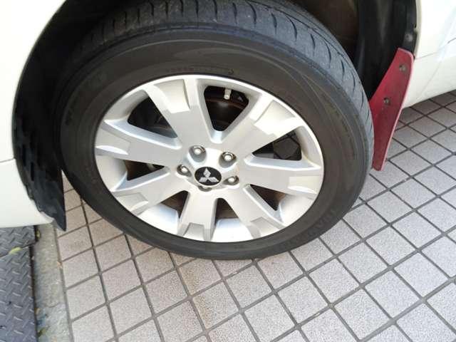 デリカD:5 D パワーパッケージ パナソニック製ナビ ETC 両側電動スライドドア グリルガード パドルシフト クルーズコントロール スマートキー マッドフラップ 運転席助手席シートヒーター(6枚目)