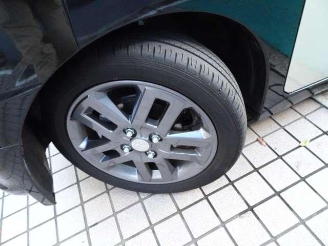 デリカミニ Ｔ　プレミアム　マイパイロット　両側電動スライドドア　ＬＥＤヘッドライト　スマートキー　パドルシフト　撥水シート生地　ｅ－Ａｓｓｉｓｔ　ヒルディセントコントロール　デジタルルームミラー　マルチアラウンドモニター（3枚目）