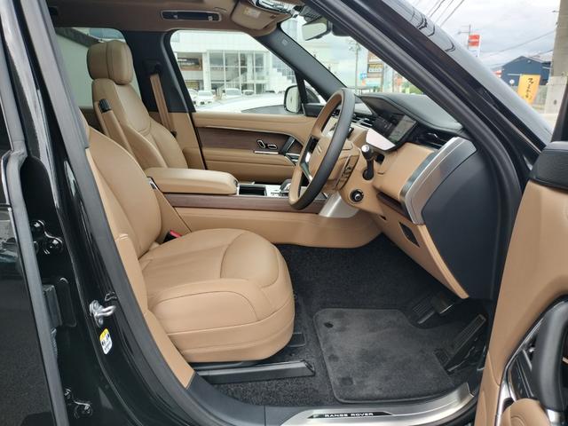 レンジローバー ＨＳＥ　Ｐ５３０　スタンダードホイールベース　後期ＮＥＷインテリア／プレミアムアップグレードインテリアＰ／２３ＡＷ／電動ステップ／パノラマルーフ／シートクーラ前後／メリディアン／ＢＳＭ／Ｄインナーミラー／ヘッドアップＤ／エアサス／純正ドラレコ前後（26枚目）
