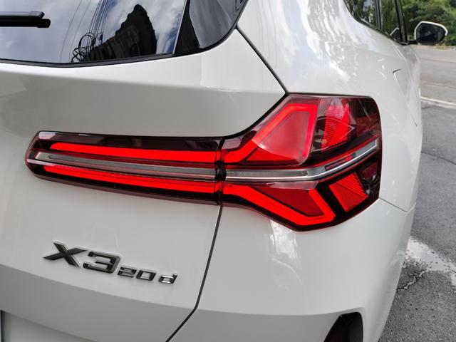 X3 20d xDrive Mスポーツ レンタカー登録済未使用車/令和10年09保証付/19AW/コンフォートPKG/ベンチレーション/リアシートヒータ/ステアリングヒータ/ドライビングアシストPRO/HUD/360度カメラ/BSM/ACC(17枚目)