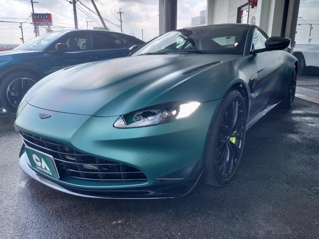 ヴァンテージ ベースグレード　Ｆ１　Ｅｄｉｔｉｏｎ／サテンカラー／２１ＡＷ／ライムキャリパー／レザー＆アルカンタラステアリング／シートヒーター／カーボンルーフ／カーボンミラー／ＢＳＭ／レーダー探知機／社外ドラレコ前後／ワンオーナー（9枚目）