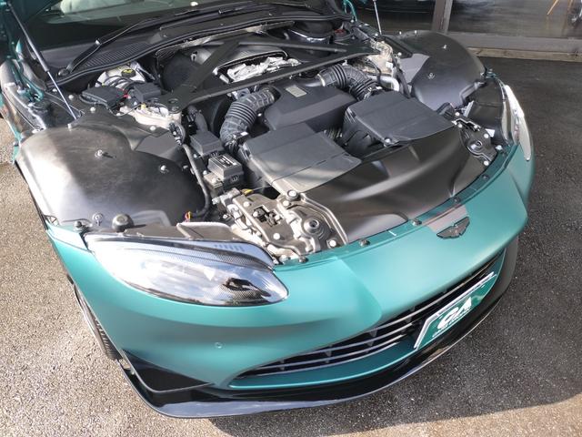 ヴァンテージ ベースグレード　Ｆ１　Ｅｄｉｔｉｏｎ／サテンカラー／２１ＡＷ／ライムキャリパー／レザー＆アルカンタラステアリング／シートヒーター／カーボンルーフ／カーボンミラー／ＢＳＭ／レーダー探知機／社外ドラレコ前後／ワンオーナー（20枚目）