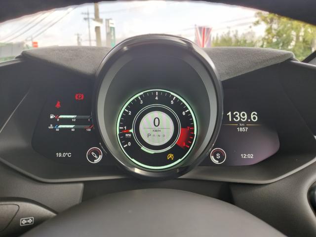 ヴァンテージ ベースグレード　Ｆ１　Ｅｄｉｔｉｏｎ／サテンカラー／２１ＡＷ／ライムキャリパー／レザー＆アルカンタラステアリング／シートヒーター／カーボンルーフ／カーボンミラー／ＢＳＭ／レーダー探知機／社外ドラレコ前後／ワンオーナー（28枚目）