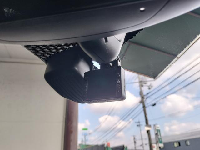 ヴァンテージ ベースグレード　Ｆ１　Ｅｄｉｔｉｏｎ／サテンカラー／２１ＡＷ／ライムキャリパー／レザー＆アルカンタラステアリング／シートヒーター／カーボンルーフ／カーボンミラー／ＢＳＭ／レーダー探知機／社外ドラレコ前後／ワンオーナー（46枚目）