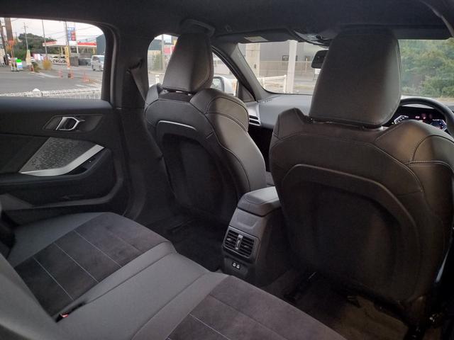 １シリーズ １２０　Ｍスポーツ　レンタカー登録済車両／令和１０年０２保証付／テクノロジーパッケージ／アダプティブＬＥＤヘッドライト／Ｆシートヒーター／１８ＡＷ／電動リアゲート／純正ナビ／衝突軽減ブレーキ／ＡＣＣ／ＢＳＭ／ＥＴＣ２．０（35枚目）