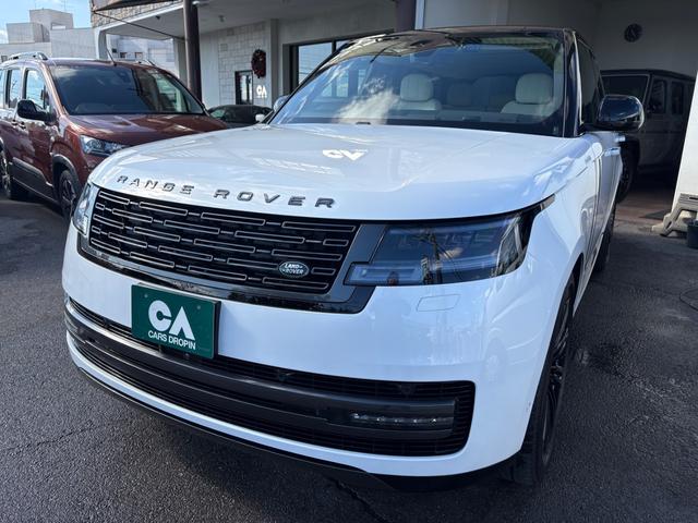 レンジローバー SE D350 スタンダードホイールベース MY2025/350PS/23インチAW/シャドーエクステリアP/パノラミックSR/ブラックルーフ/デジタルインナーミラー/シートヒータ/ステアリングヒータ/メリディアンサウンド/純正ドラレコ前後(5枚目)