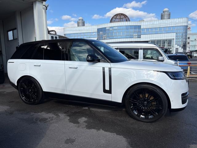 レンジローバー SE D350 スタンダードホイールベース MY2025/350PS/23インチAW/シャドーエクステリアP/パノラミックSR/ブラックルーフ/デジタルインナーミラー/シートヒータ/ステアリングヒータ/メリディアンサウンド/純正ドラレコ前後(7枚目)