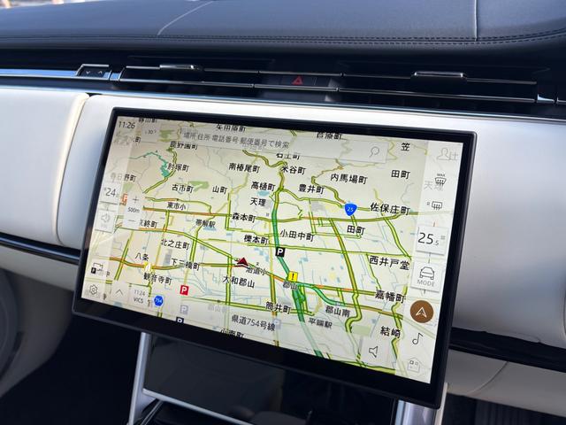 レンジローバー SE D350 スタンダードホイールベース MY2025/350PS/23インチAW/シャドーエクステリアP/パノラミックSR/ブラックルーフ/デジタルインナーミラー/シートヒータ/ステアリングヒータ/メリディアンサウンド/純正ドラレコ前後(14枚目)