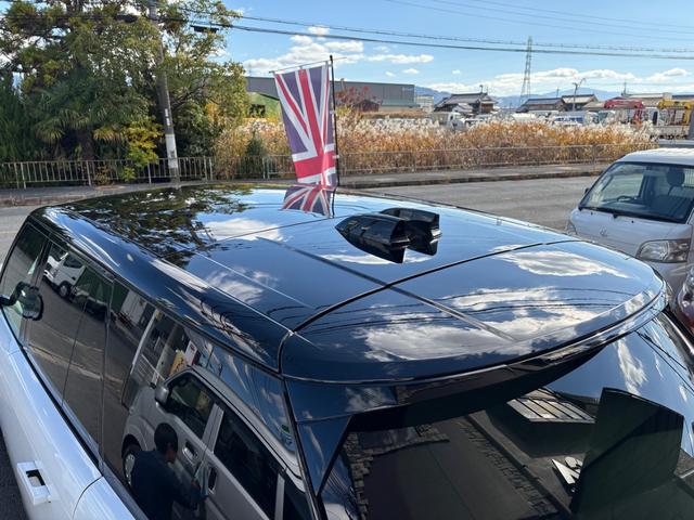 レンジローバー SE D350 スタンダードホイールベース MY2025/350PS/23インチAW/シャドーエクステリアP/パノラミックSR/ブラックルーフ/デジタルインナーミラー/シートヒータ/ステアリングヒータ/メリディアンサウンド/純正ドラレコ前後(34枚目)