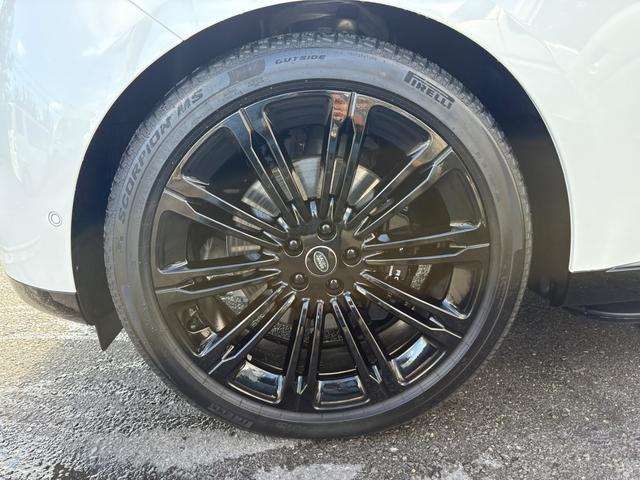 レンジローバー SE D350 スタンダードホイールベース MY2025/350PS/23インチAW/シャドーエクステリアP/パノラミックSR/ブラックルーフ/デジタルインナーミラー/シートヒータ/ステアリングヒータ/メリディアンサウンド/純正ドラレコ前後(35枚目)