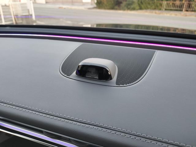 Eクラスステーションワゴン E200ステーションワゴンアバギャルドAMGラインP パノラミックSR/レザーエクスクルーシブP/デジタルインテリアP/アドバンスドP/ダイヤモンドステッチナッパ革/スーパースクリーン/ブルメスター/ワンオーナ(39枚目)