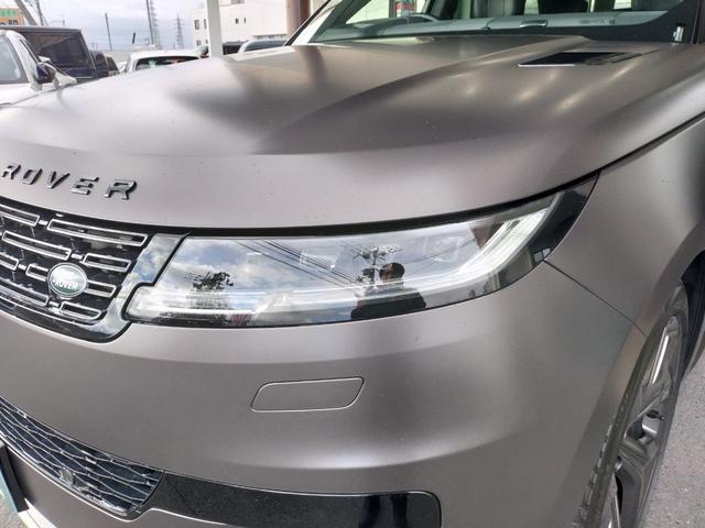 レンジローバースポーツ サテンエディション　３５台限定車／サテンプロテクティブフィルム／パノラマＳＲ／ブラックエクステリアＰ／２３インチカーボンＡＷ／ストーマーハンドリングＰ／ＭＥＲＩＤＩＡＮシグネチャーサウンド／急速クーラーボックス／ワンオナ（6枚目）