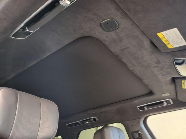 レンジローバースポーツ サテンエディション　３５台限定車／サテンプロテクティブフィルム／パノラマＳＲ／ブラックエクステリアＰ／２３インチカーボンＡＷ／ストーマーハンドリングＰ／ＭＥＲＩＤＩＡＮシグネチャーサウンド／急速クーラーボックス／ワンオナ（49枚目）