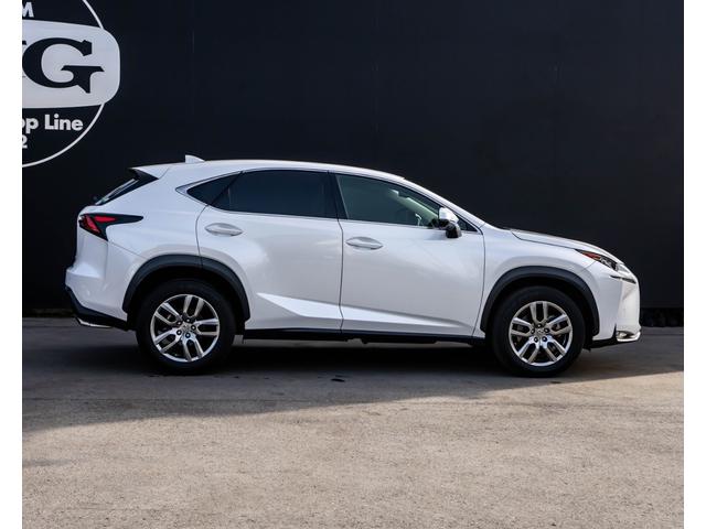 ＮＸ ＮＸ２００ｔ　ＬＥＸＵＳ　ＮＸ２００Ｔ　ブラックレザー電動リアゲート、ナビ、ＥＴＣ付き！！（8枚目）