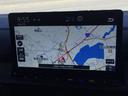 【HONDA純正ナビゲーション(HondaCONNECT対応)】通信により地図が自動的に更新され、車内Wi-Fiでスマホやタブレット、ゲーム機なども楽しめます。