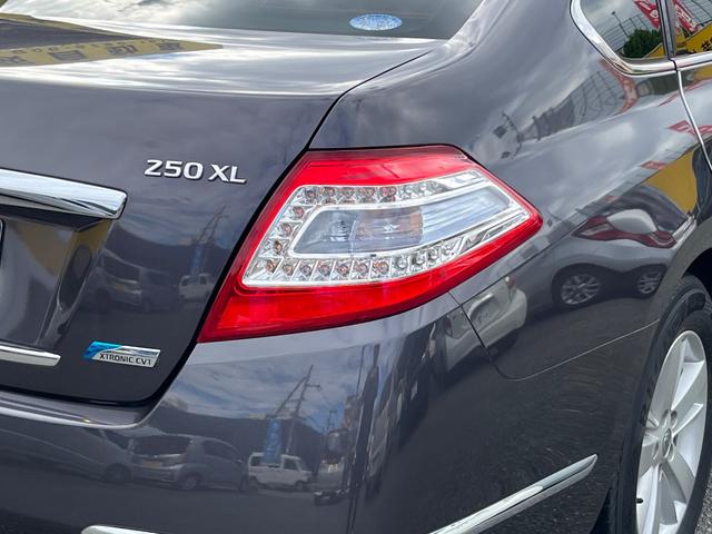 ティアナ  ナビ フルセグTV バックカメラ ETC 前後ドライブレコーダー AUX 純正AW 電動シート スマートキー オートライト(21枚目)