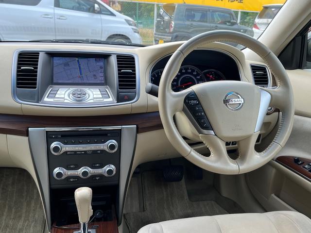 ティアナ  ナビ フルセグTV バックカメラ ETC 前後ドライブレコーダー AUX 純正AW 電動シート スマートキー オートライト(31枚目)