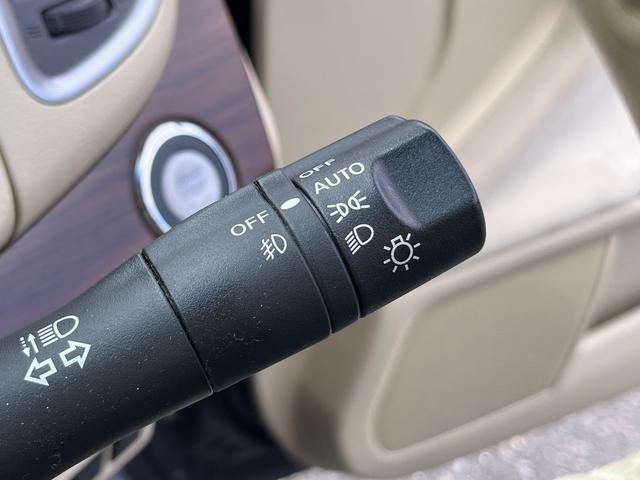 ティアナ  ナビ フルセグTV バックカメラ ETC 前後ドライブレコーダー AUX 純正AW 電動シート スマートキー オートライト(54枚目)