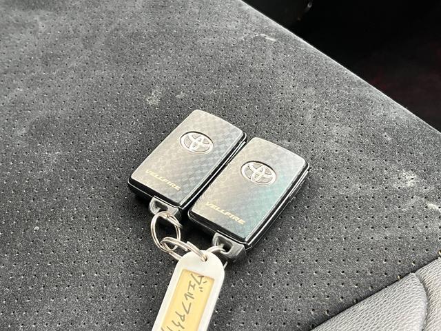 ヴェルファイア ２．４Ｚ　ゴールデンアイズ　両側電動スライド　フリップダウンモニター　デジタルインナーミラー　ナビ　ＴＶ　バックカメラ　ＥＴＣ　ドライブレコーダー　スマートキー　　コーナーセンサー（71枚目）