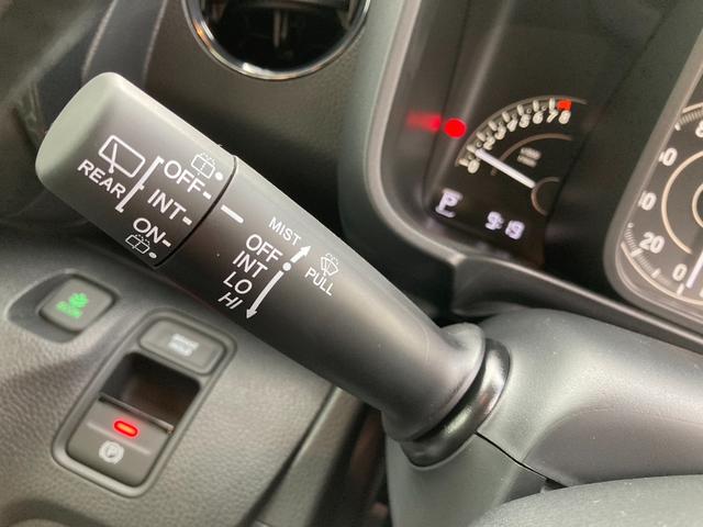 L HondaSENSING アイドリングストップ 9灯式フルLEDヘッドライト オートリトラミラー オートエアコン 充電用USBジャック 運転席、助手席シートヒーター ナビパケ 14AW(13枚目)
