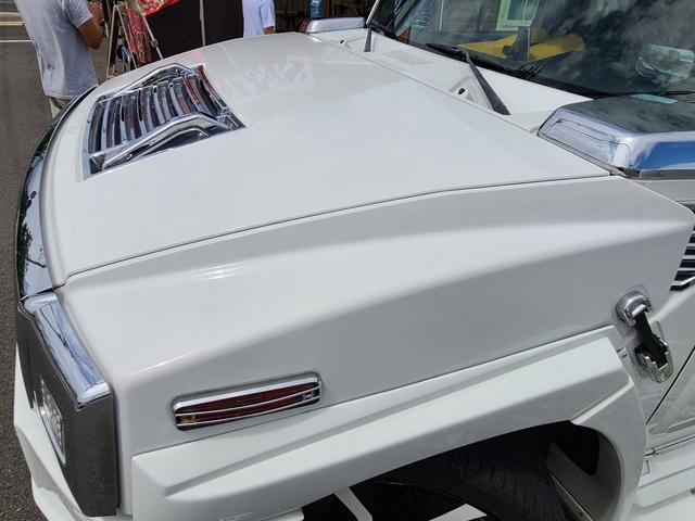 4WD/ABS/横滑り防止装置/エアバック(運転席)/サンルーフ/TV&ナビ/HDDナビ/TV(フルセグ)/DVD再生/革シート/パワーシート/AW26インチ/キーレスエントリー(14枚目)